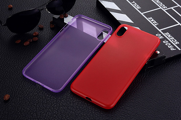 412038 เคส iPhone 11 Pro Max สีม่วง (ซ้าย)
